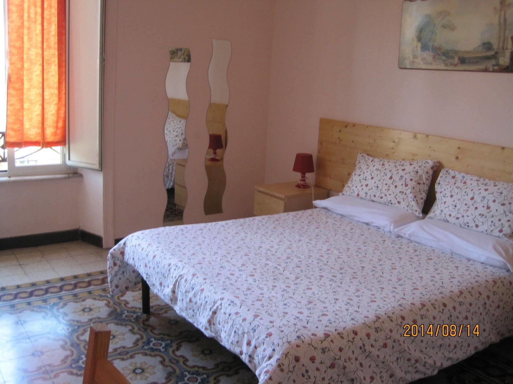 Carlo Alberto House Roma Esterno foto